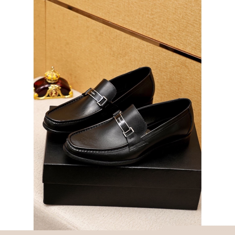 Pra*a leather shoes